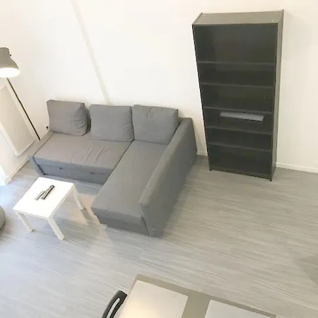 Nicolas, Hyper Centre Apartment