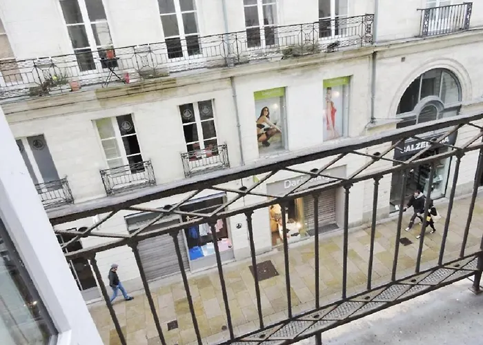 Nicolas, Hyper Centre Appartement *